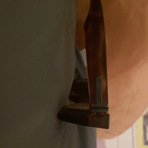 Zonzipper sun glasses. - Picture 2 of 4